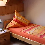 Weishaupt Apartment *